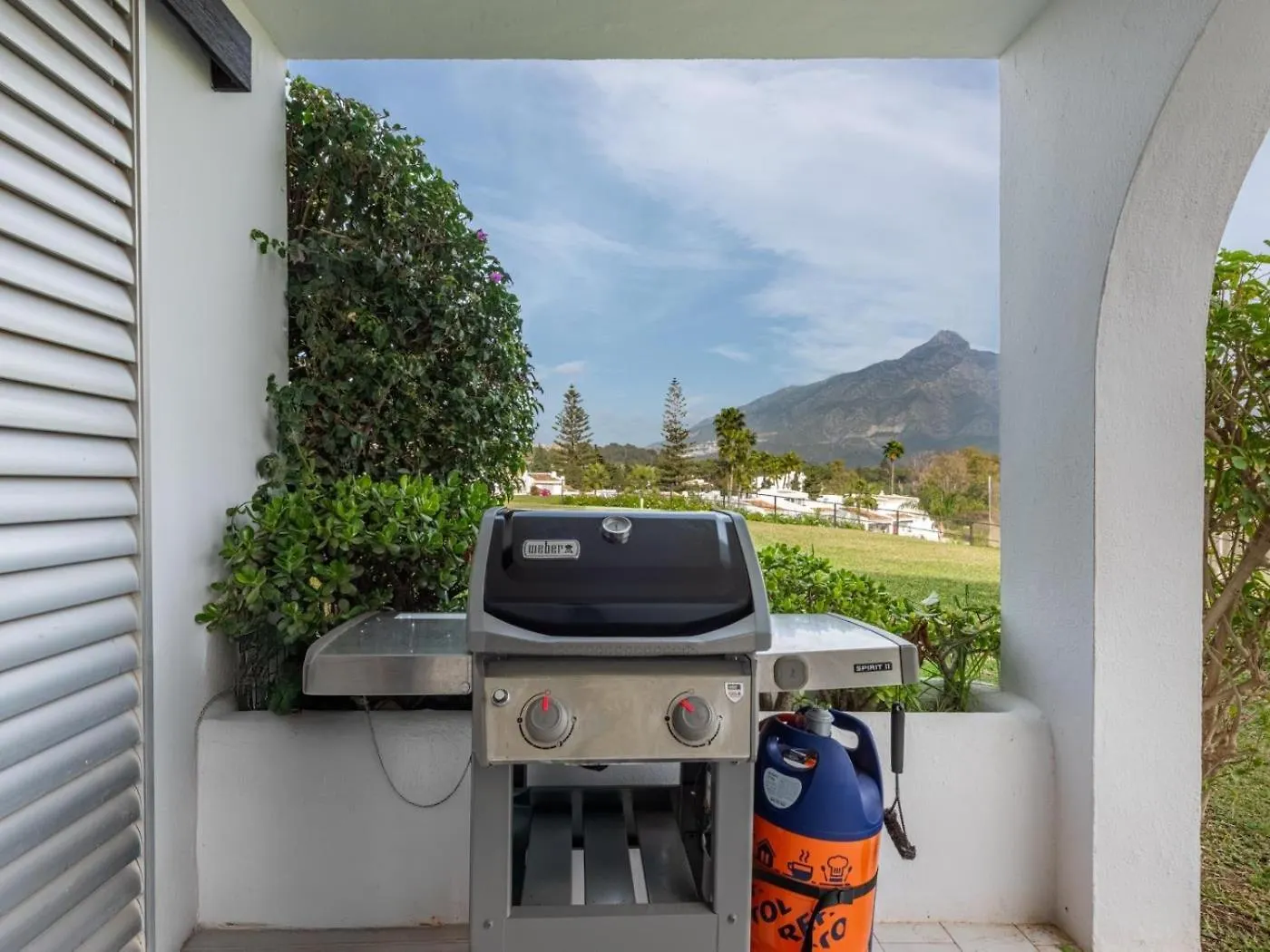Azahara1, Mountain Views And Frontline Golf Apartment Marbella