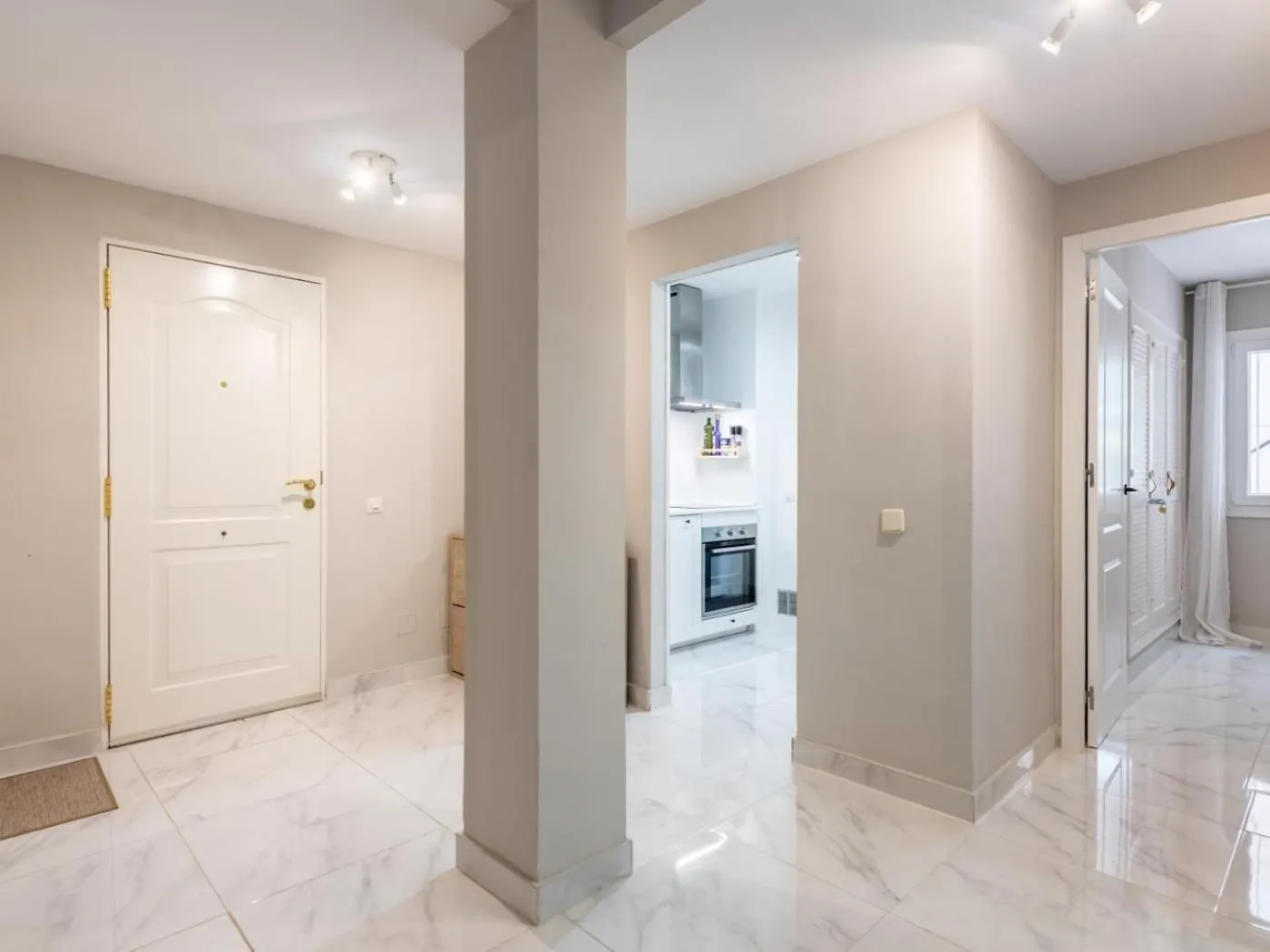 Azahara1, Mountain Views And Frontline Golf Apartment Marbella