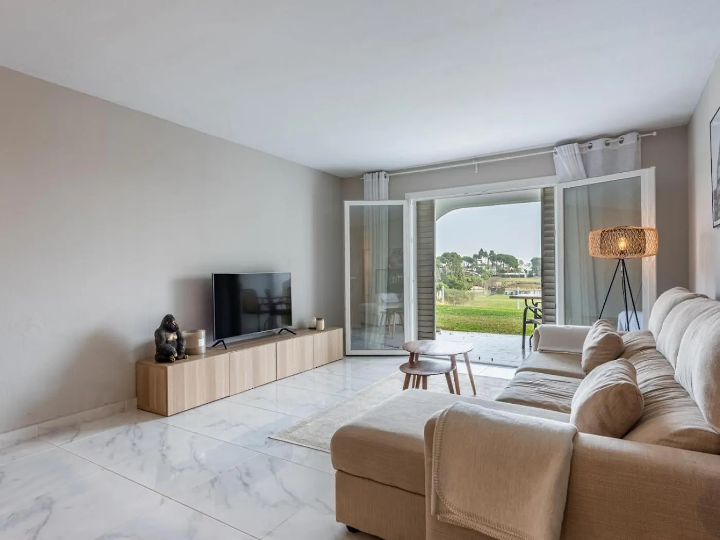 Azahara1, Mountain Views And Frontline Golf Apartment Marbella Spain